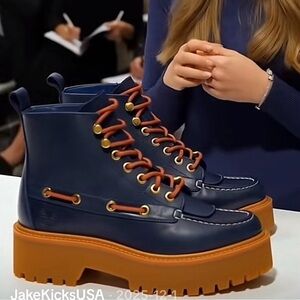 Timberland STONE STREET
MID LACE BOOT DARK BLUE FULL GRAIN